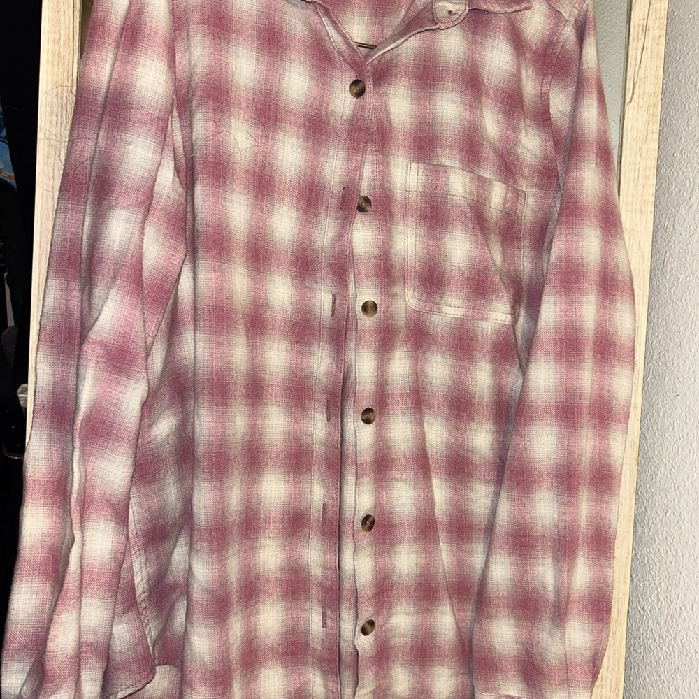 Aeropostale Pink and White Plaid Casual Shirt